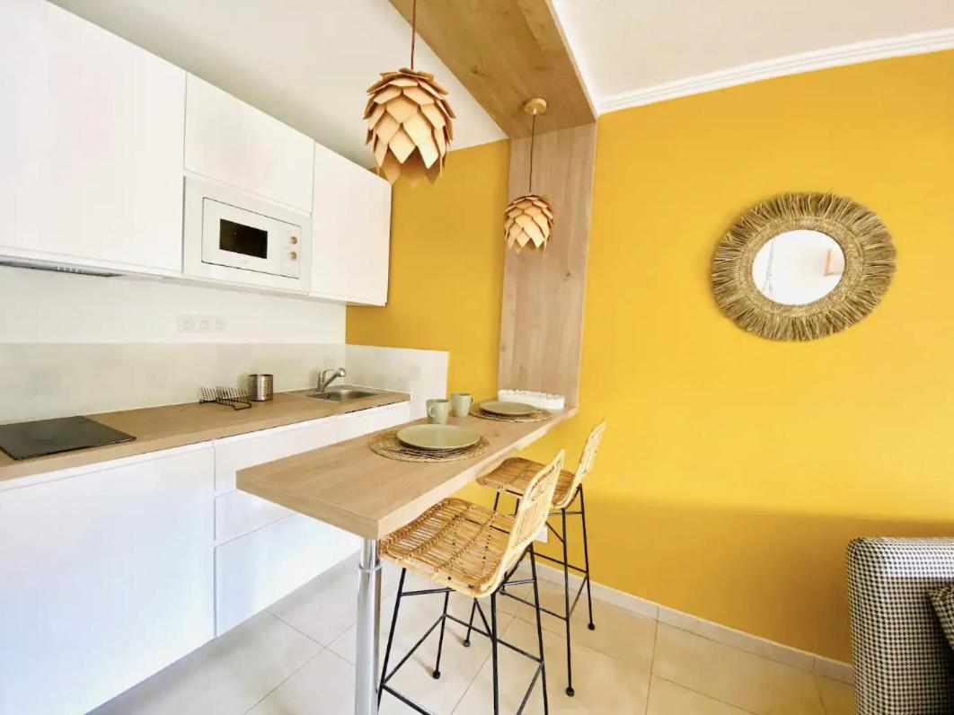 Studio Terrasse & Parking Gratuit En Residence Nîmes Exterior foto